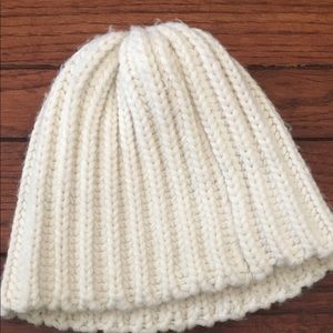 Liz Claiborne knit hat